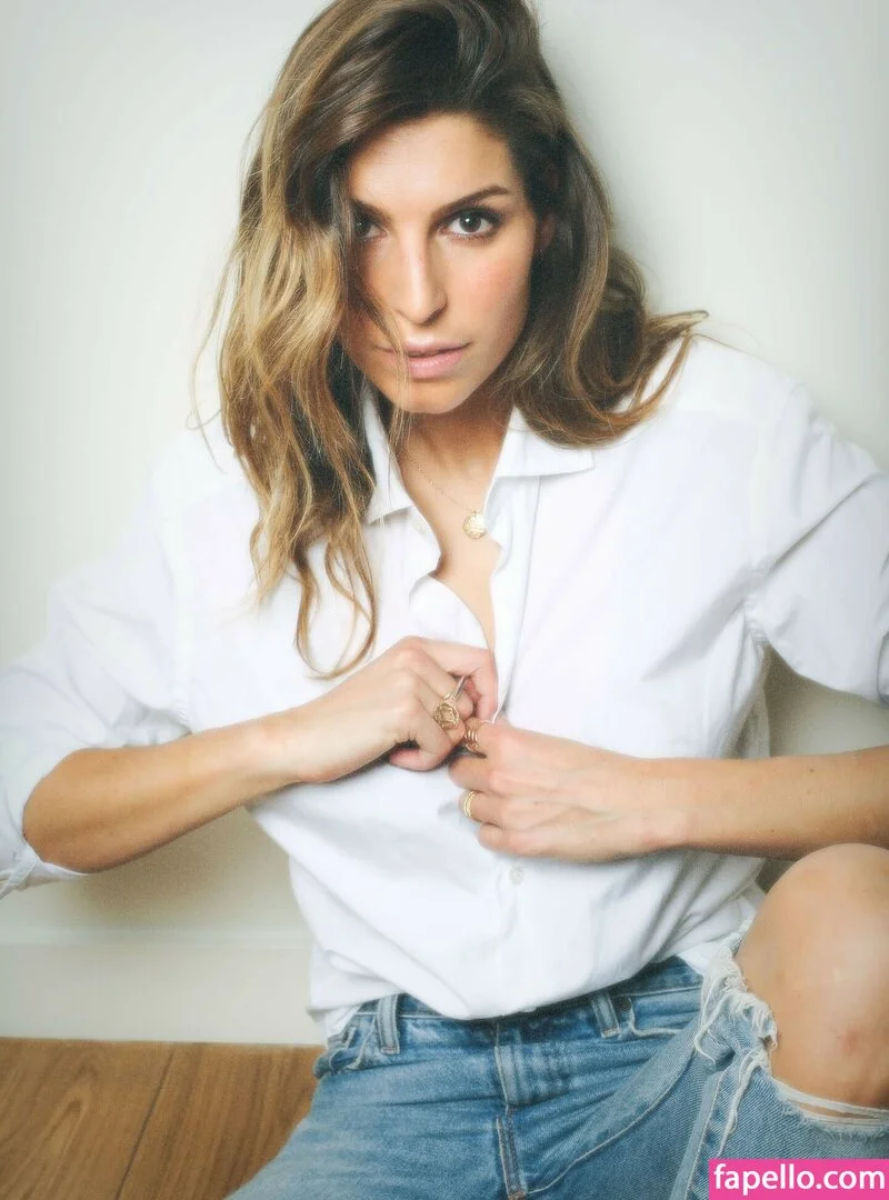 Laury Thilleman Onlyfans Photo Gallery 