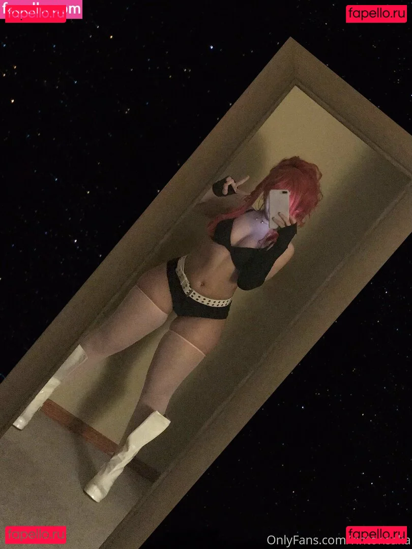 rintohsaka Onlyfans Photo Gallery 