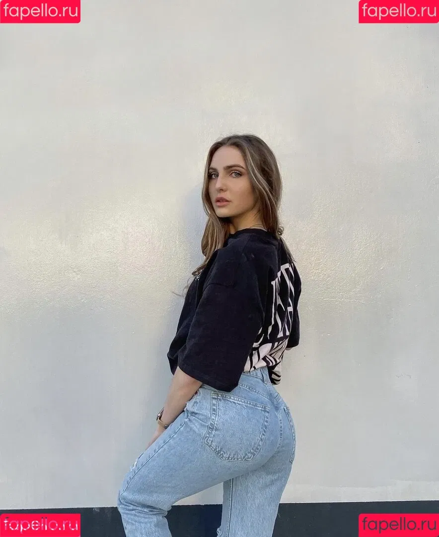 Vicces Onlyfans Photo Gallery 