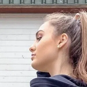 Vicces Onlyfans Photo Gallery 