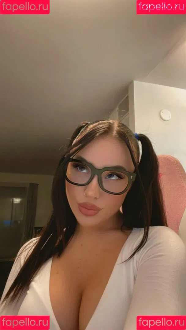 emmaameera Onlyfans Photo Gallery 