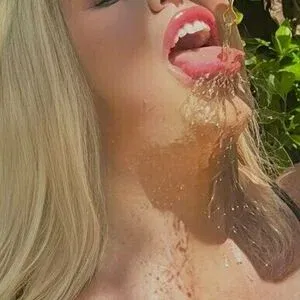 helloweenqueen Onlyfans Photo Gallery 