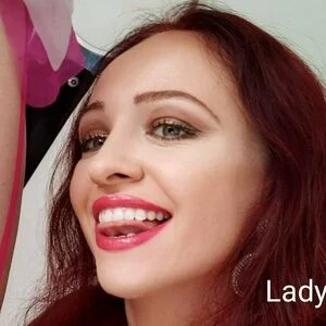 sissyhaileydoll Onlyfans Photo Gallery 