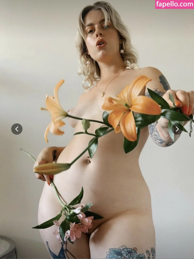 Soph Lewis Onlyfans Photo Gallery 