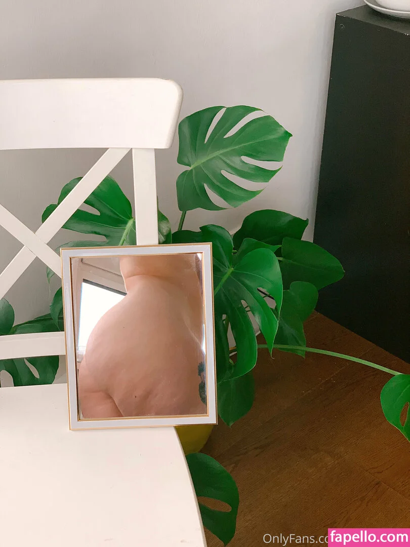 Soph Lewis Onlyfans Photo Gallery 