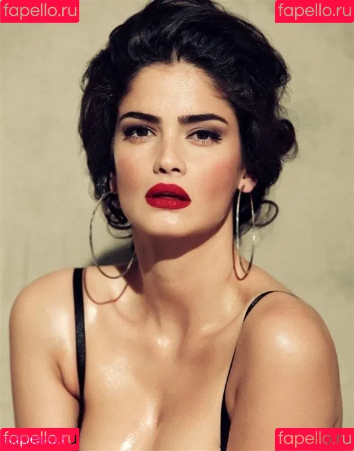 Shermine Shahrivar Onlyfans Photo Gallery 