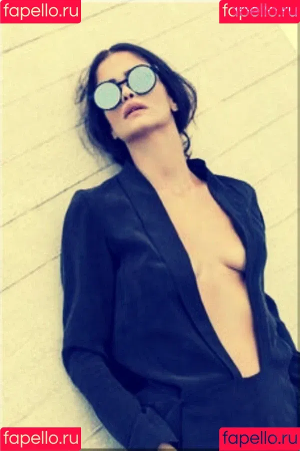 Shermine Shahrivar Onlyfans Photo Gallery 