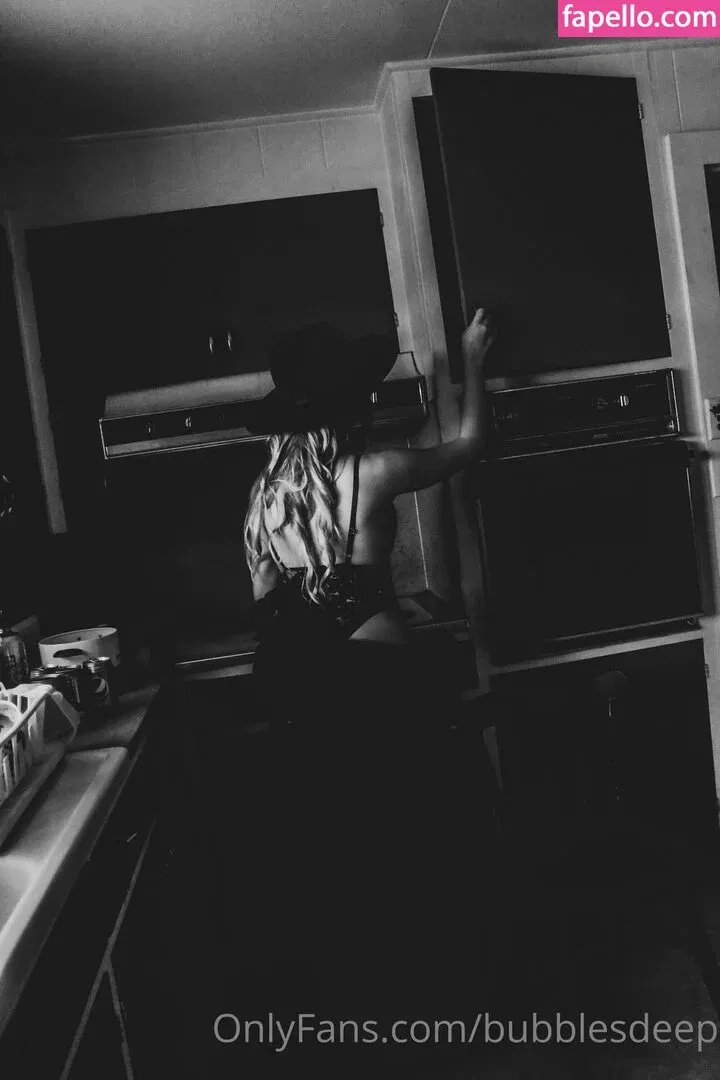 bubblesdeep Onlyfans Photo Gallery 