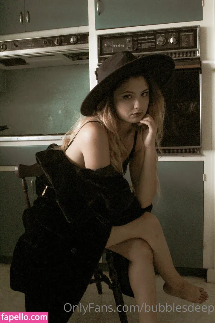 bubblesdeep Onlyfans Photo Gallery 