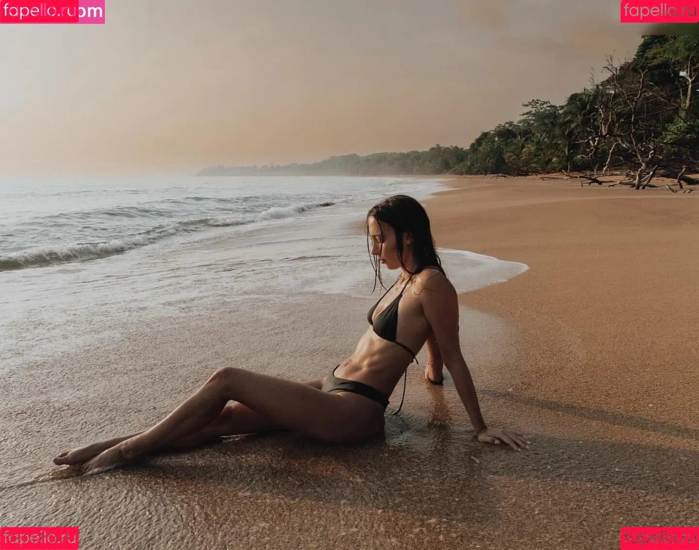 Rebecca Looschelders Onlyfans Photo Gallery 