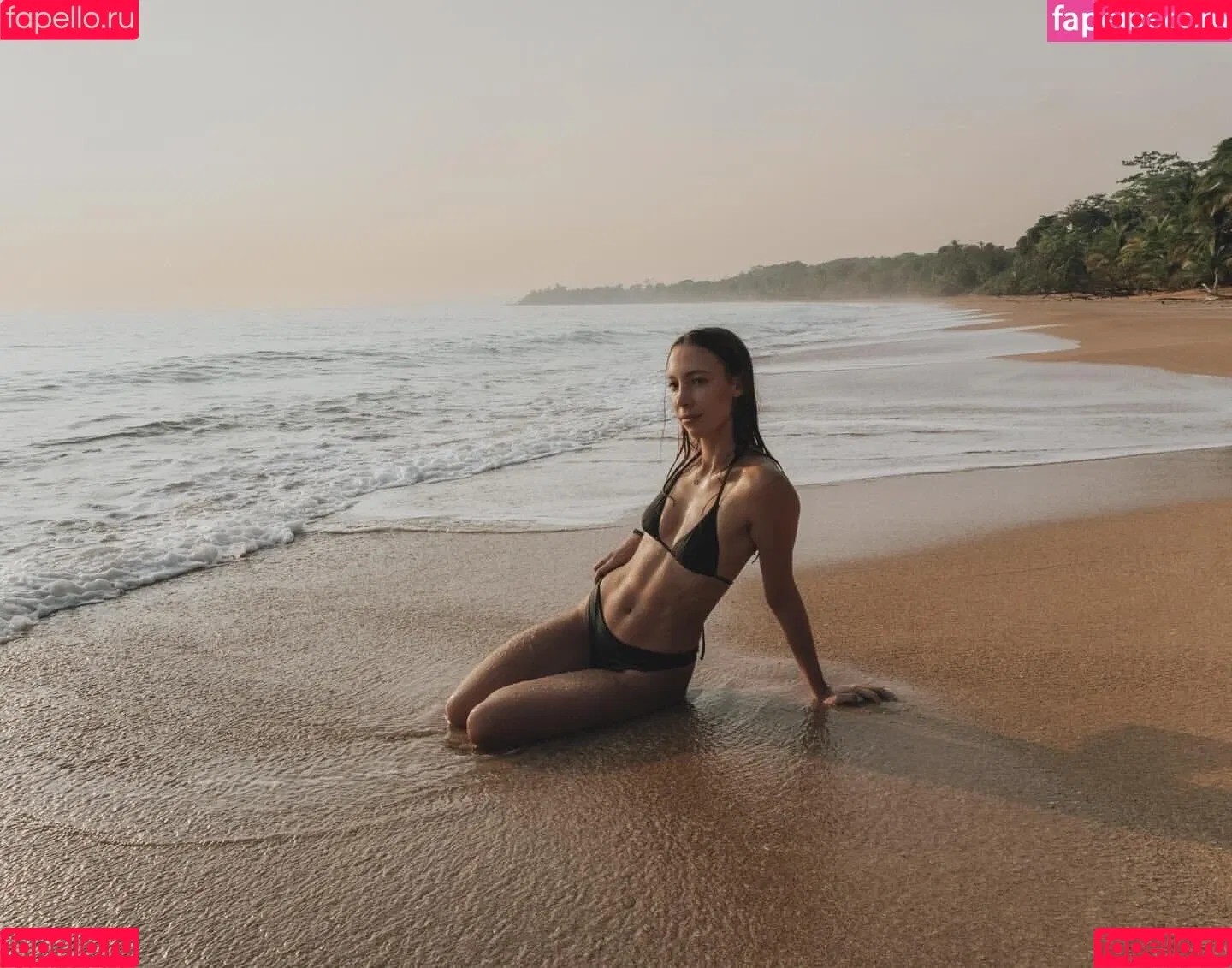 Rebecca Looschelders Onlyfans Photo Gallery 