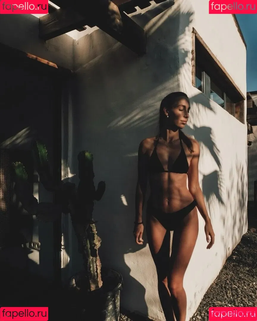 Rebecca Looschelders Onlyfans Photo Gallery 