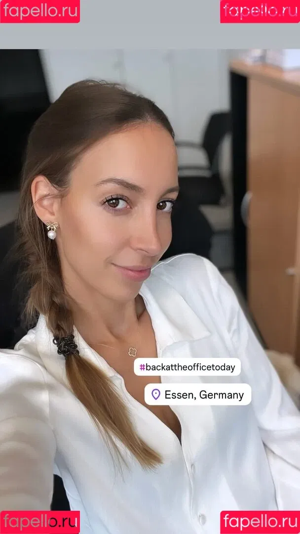 Rebecca Looschelders Onlyfans Photo Gallery 