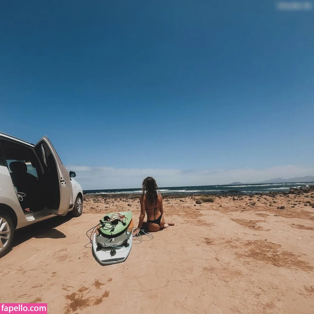 Rebecca Looschelders Onlyfans Photo Gallery 