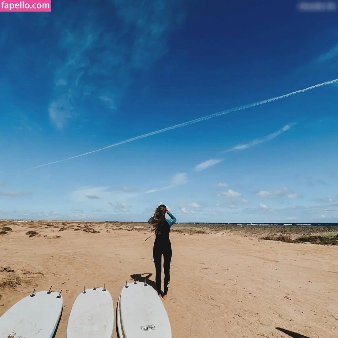 Rebecca Looschelders Onlyfans Photo Gallery 