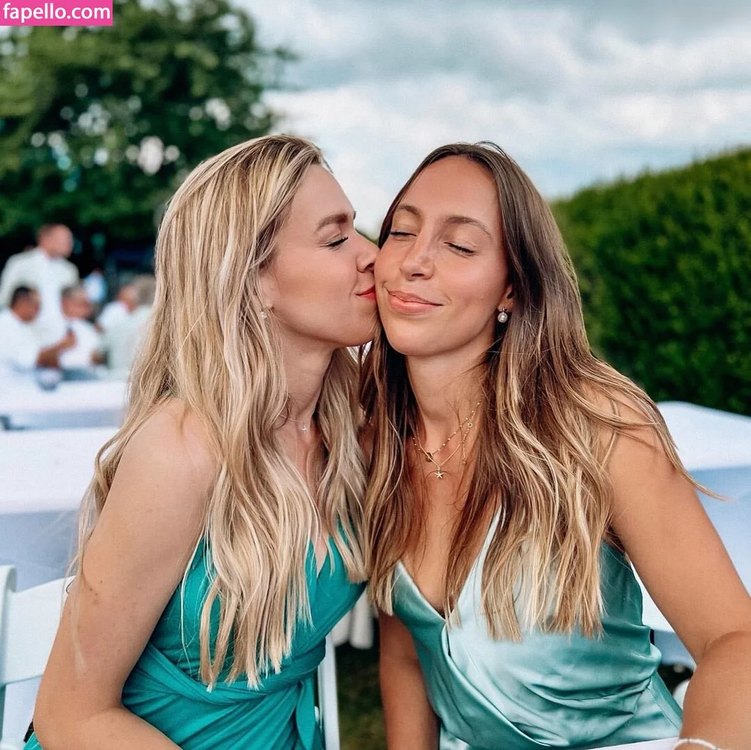 Rebecca Looschelders Onlyfans Photo Gallery 