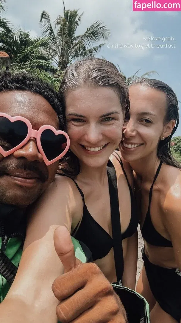 Rebecca Looschelders Onlyfans Photo Gallery 