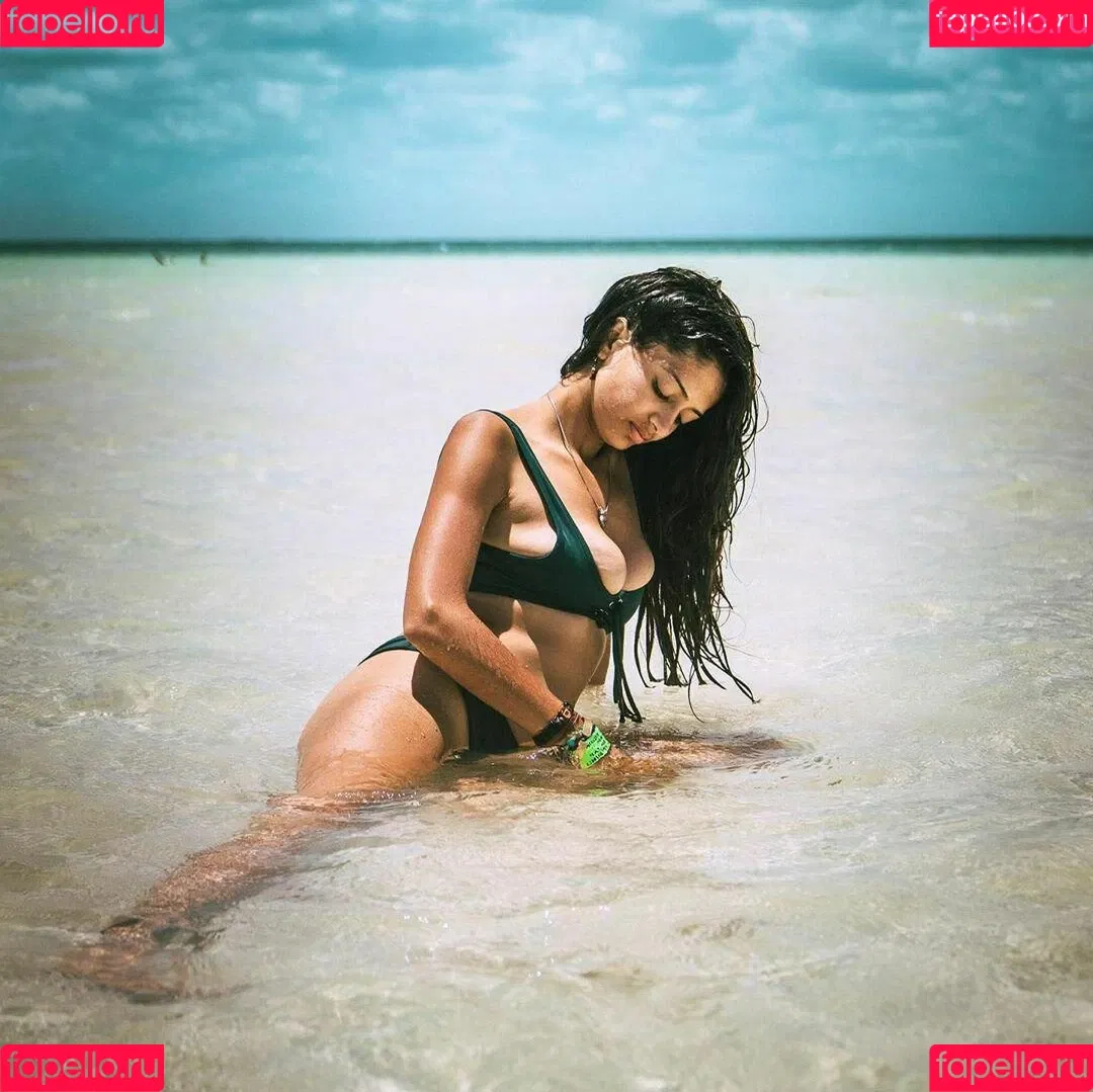 WanderingKamya Onlyfans Photo Gallery 
