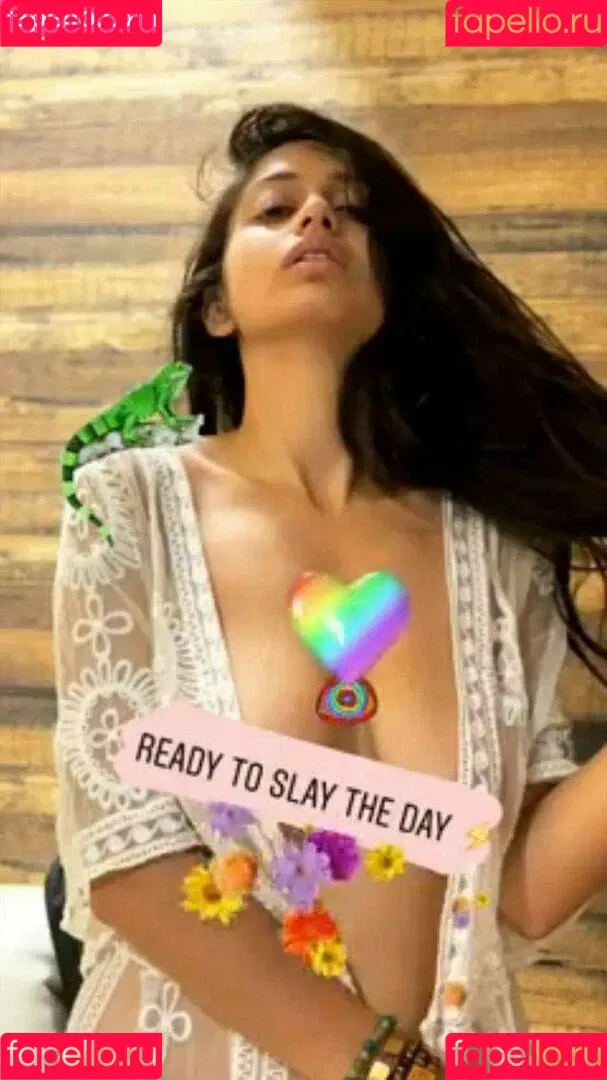 WanderingKamya Onlyfans Photo Gallery 
