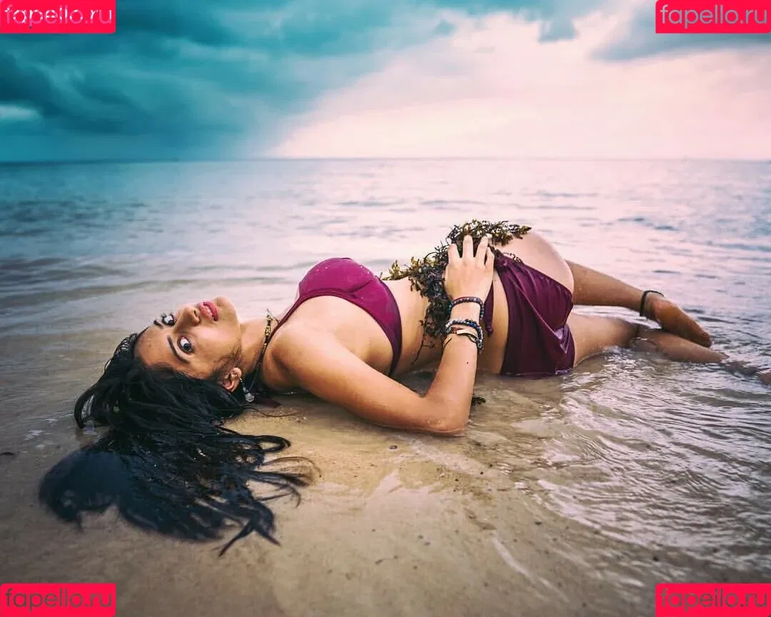 WanderingKamya Onlyfans Photo Gallery 