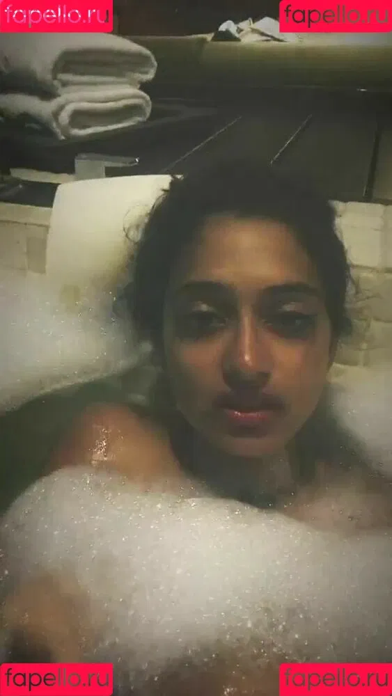 WanderingKamya Onlyfans Photo Gallery 