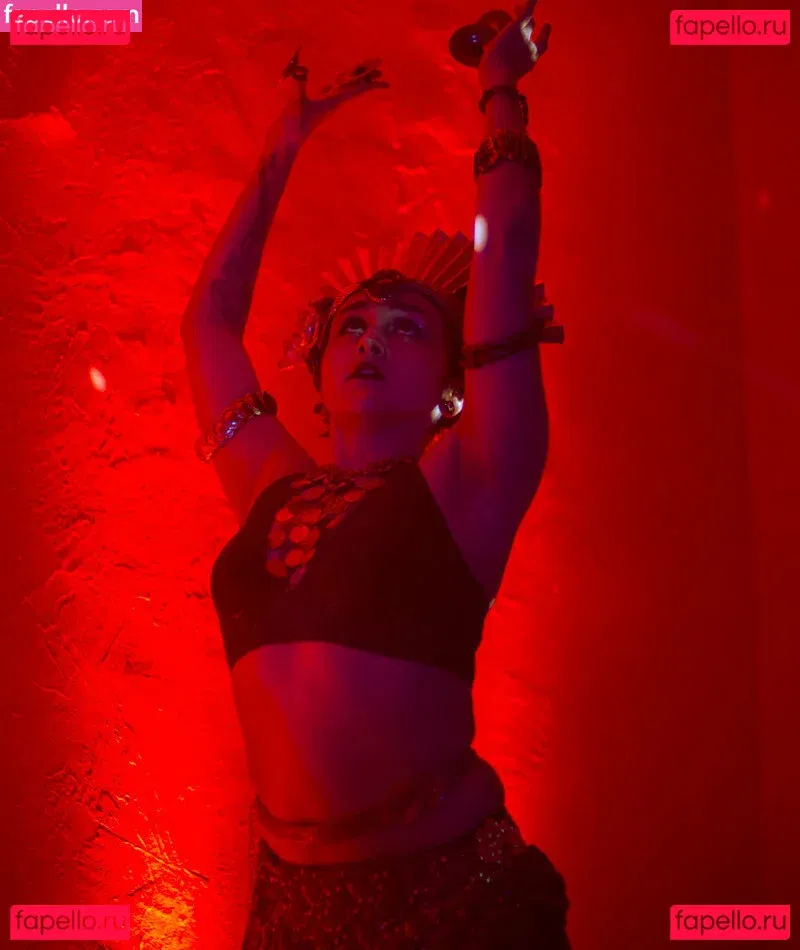 WanderingKamya Onlyfans Photo Gallery 