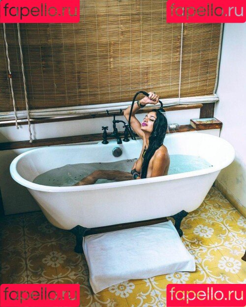 WanderingKamya Onlyfans Photo Gallery 