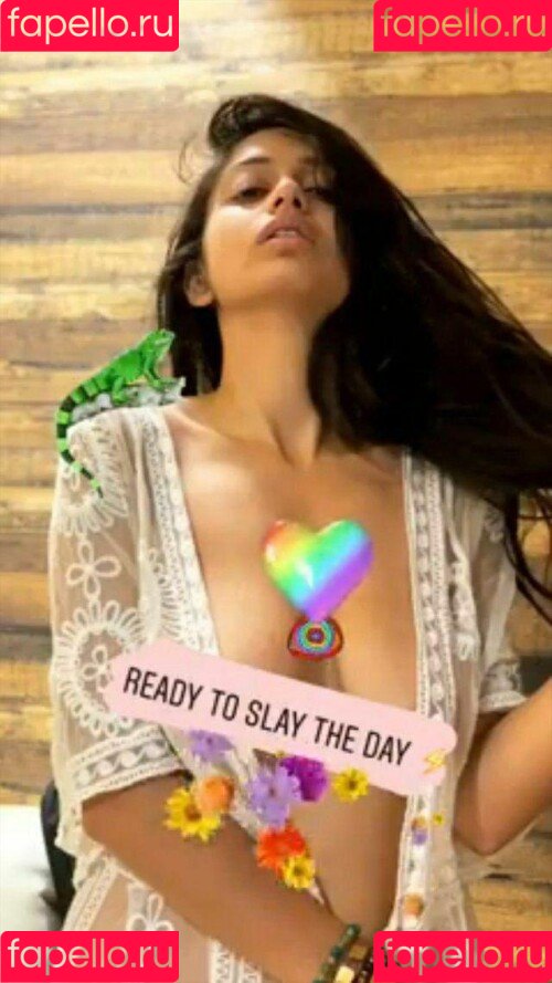 WanderingKamya Onlyfans Photo Gallery 