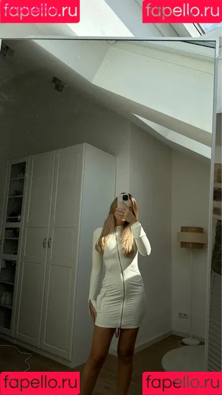 Doreen Petrova Onlyfans Photo Gallery 