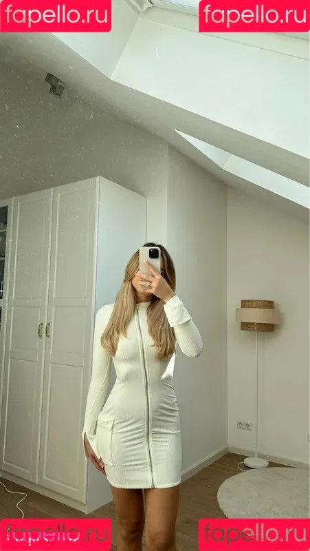 Doreen Petrova Onlyfans Photo Gallery 