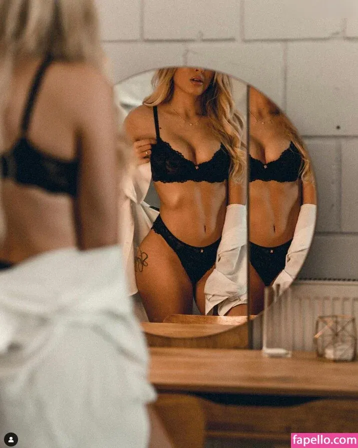 Doreen Petrova Onlyfans Photo Gallery 