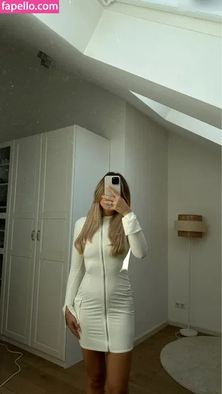 Doreen Petrova Onlyfans Photo Gallery 