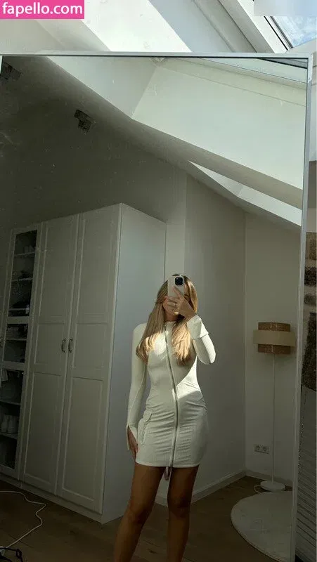 Doreen Petrova Onlyfans Photo Gallery 