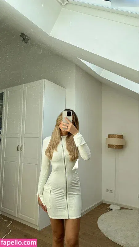 Doreen Petrova Onlyfans Photo Gallery 