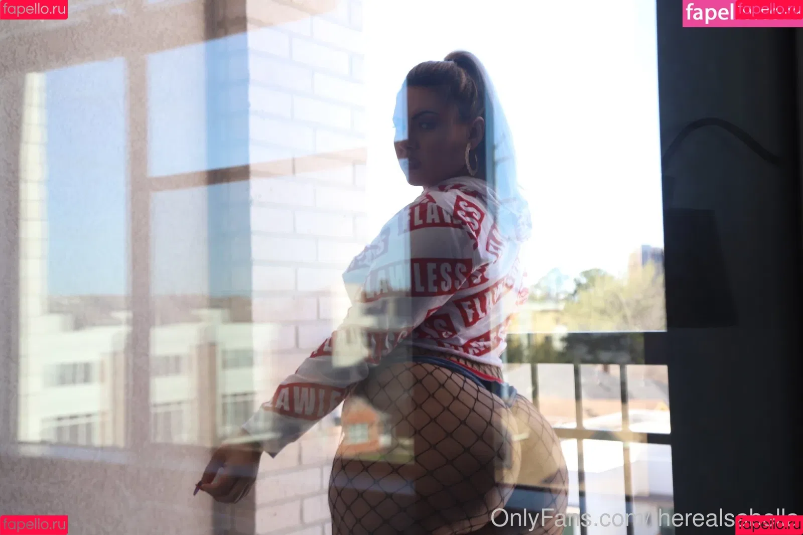 therealsabella Onlyfans Photo Gallery 