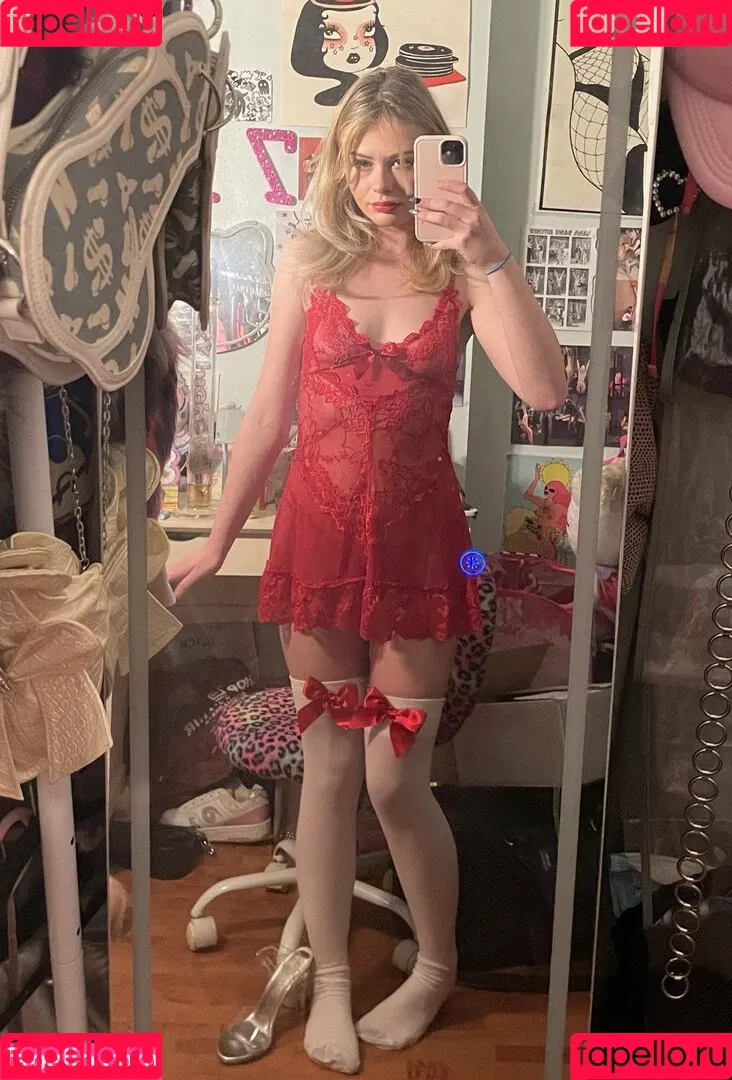 megmaybekinda Onlyfans Photo Gallery 