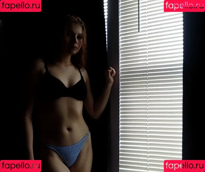 megmaybekinda Onlyfans Photo Gallery 