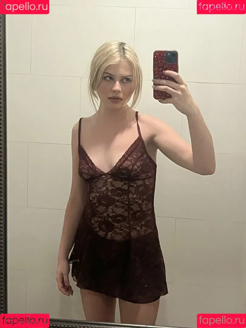 megmaybekinda Onlyfans Photo Gallery 