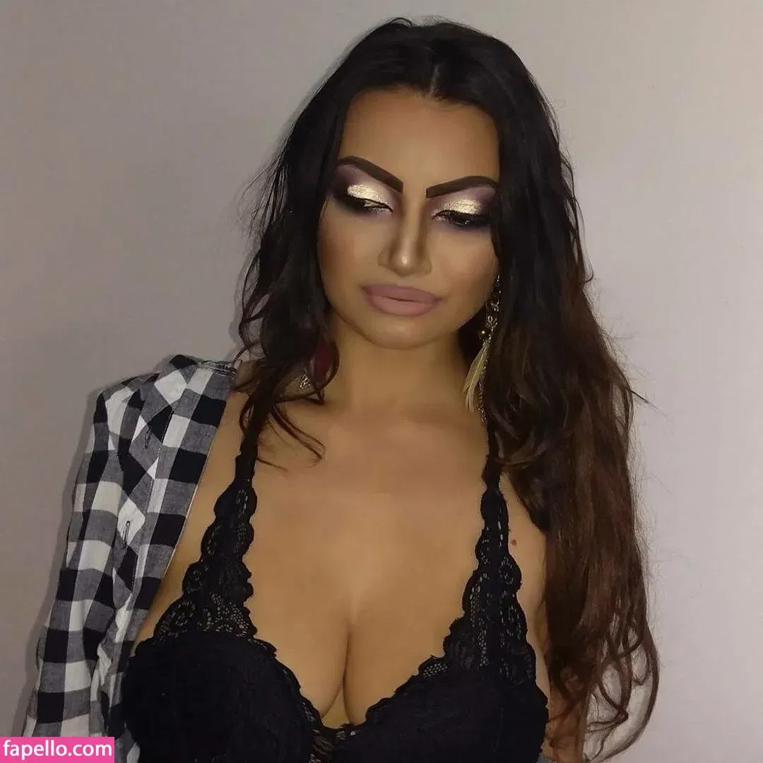 Lupulescu P Onlyfans Photo Gallery 