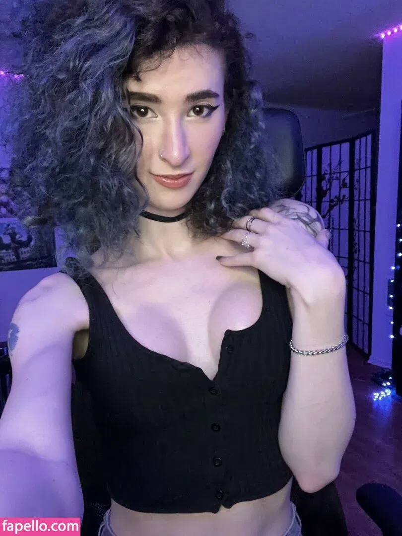 Yishai Onlyfans Photo Gallery 