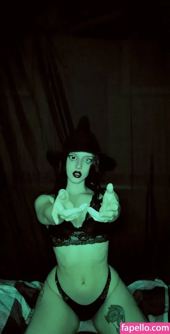 lilynox Onlyfans Photo Gallery 