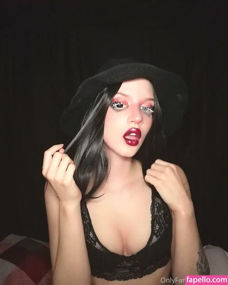 lilynox Onlyfans Photo Gallery 