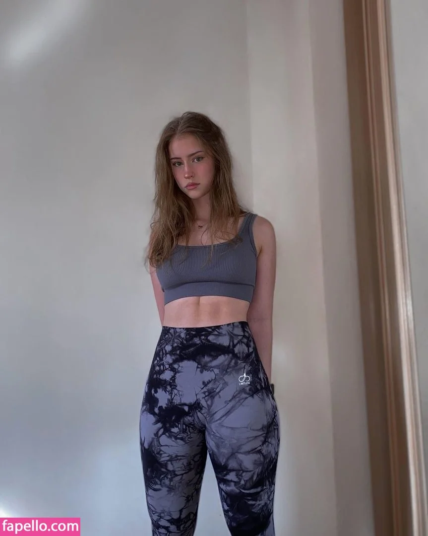 maiiara Onlyfans Photo Gallery 