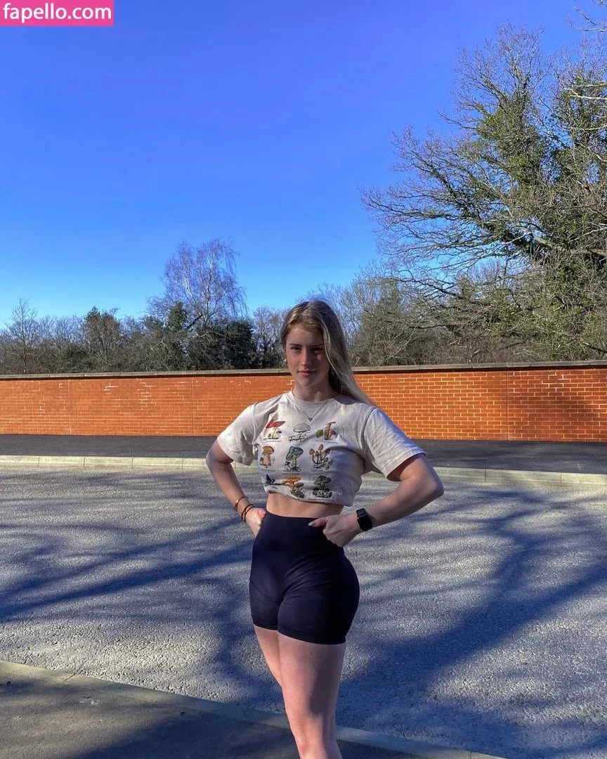 maiiara Onlyfans Photo Gallery 