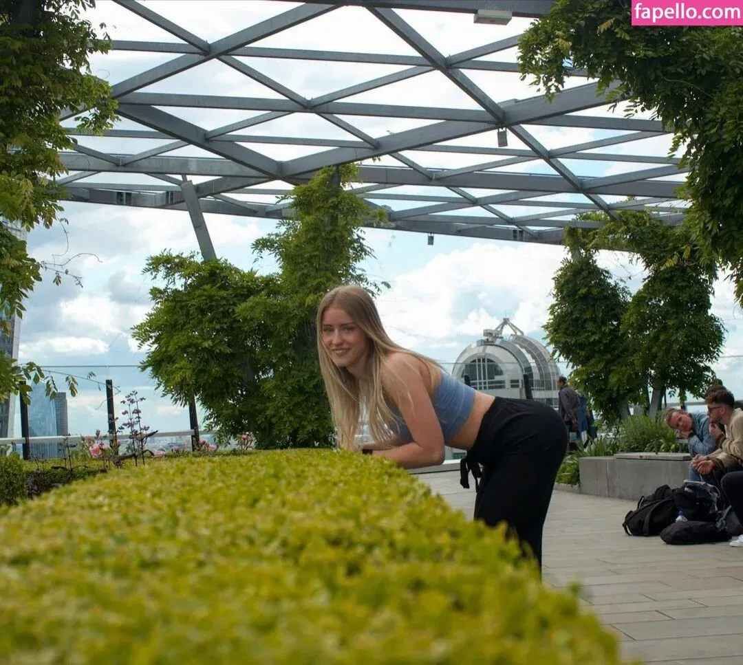 maiiara Onlyfans Photo Gallery 