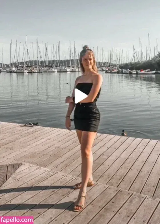 maiiara Onlyfans Photo Gallery 