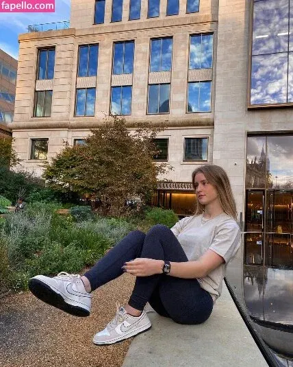 maiiara Onlyfans Photo Gallery 