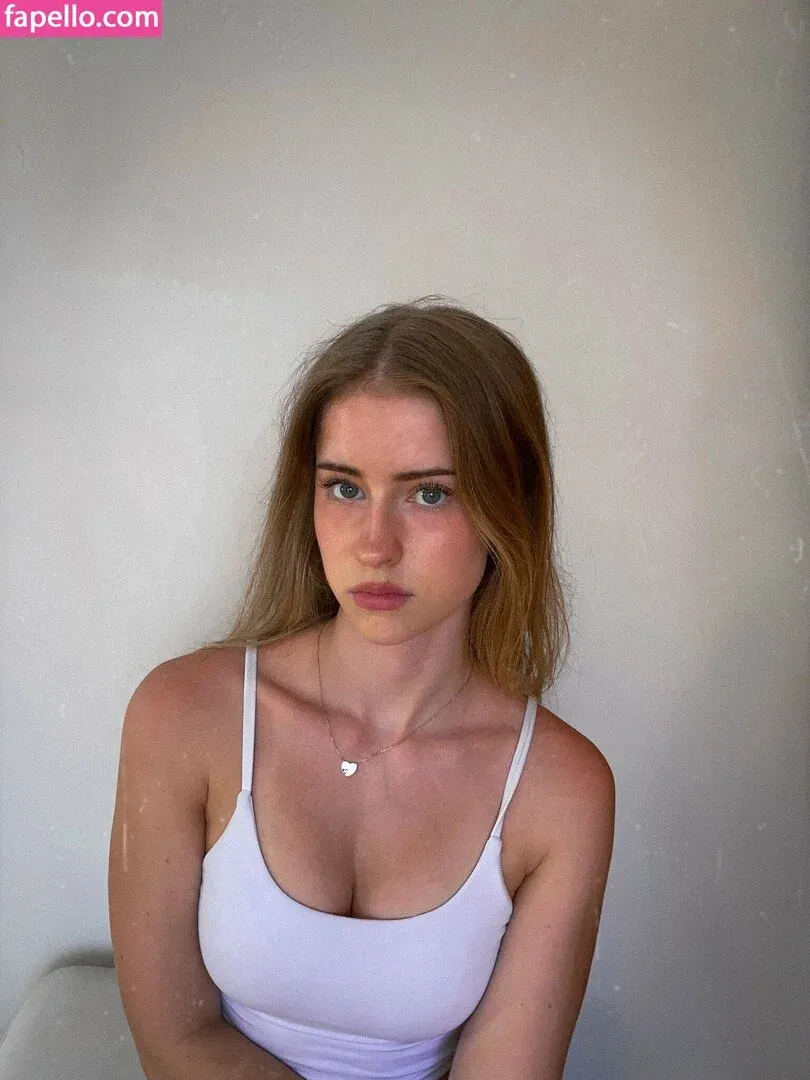 maiiara Onlyfans Photo Gallery 