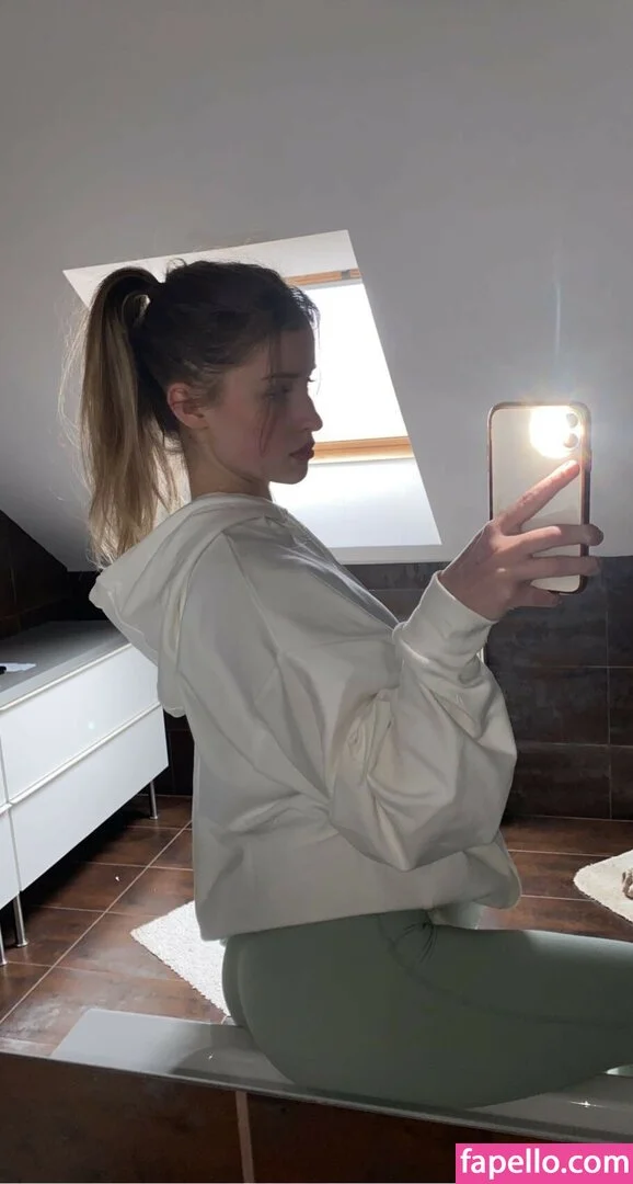 maiiara Onlyfans Photo Gallery 