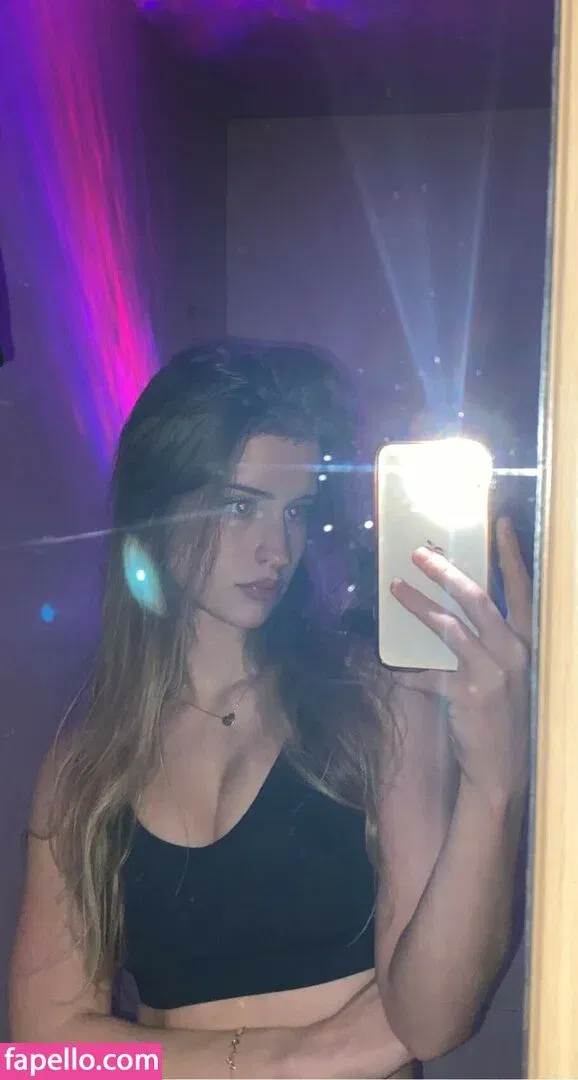 maiiara Onlyfans Photo Gallery 